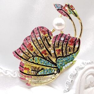 Brand New Rainbow Colour Rhinestone Butterfly Brooch Pin